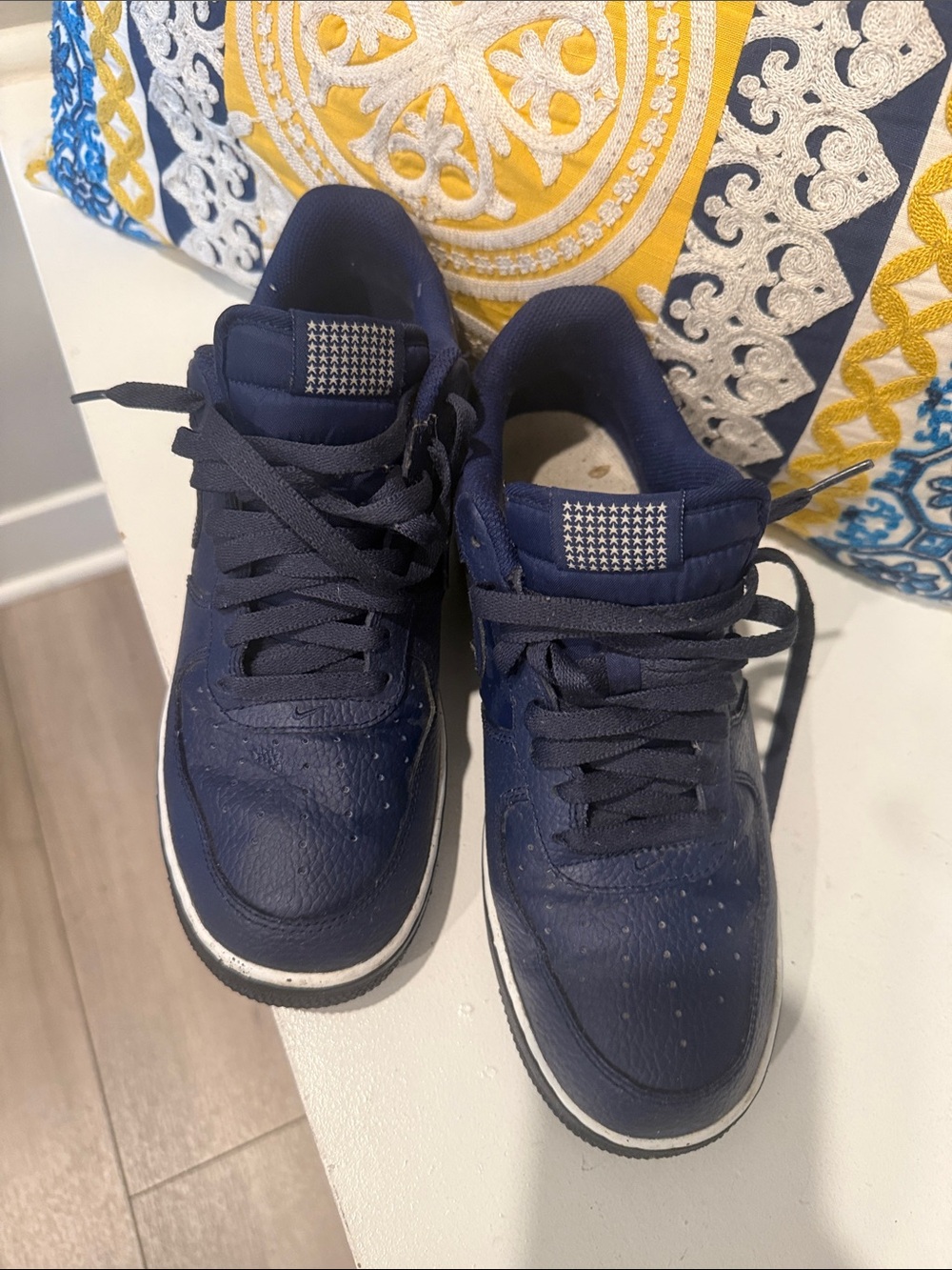 Men's Navy Low-Top Casual Sneakers - Lace-Up Comfort